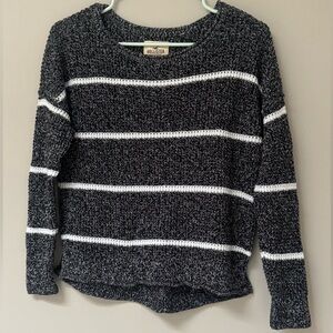 Hollister Women's Charcoal and White Striped Sweater